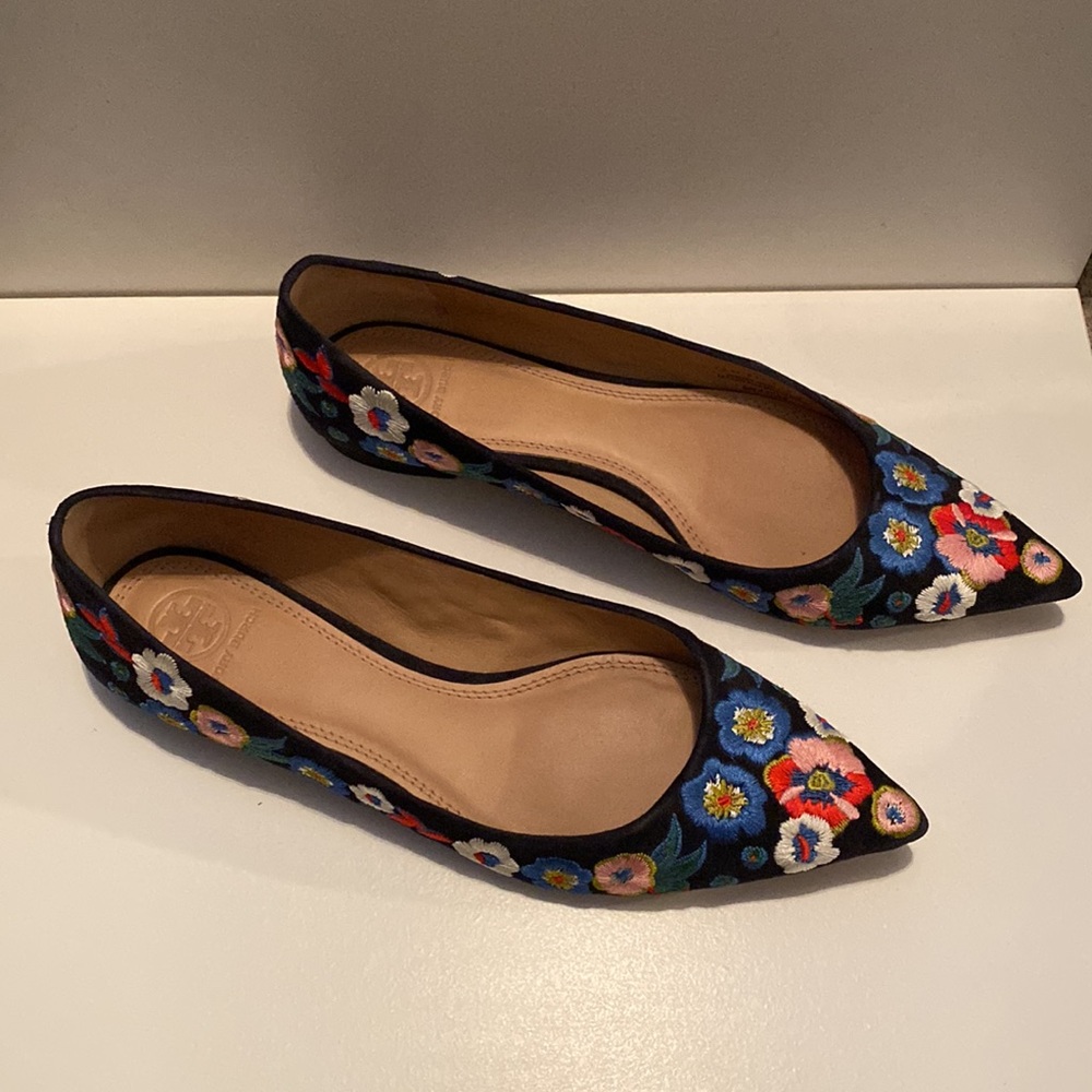 Tory Burch Black Pointed Toe Floral Embroidered Flats